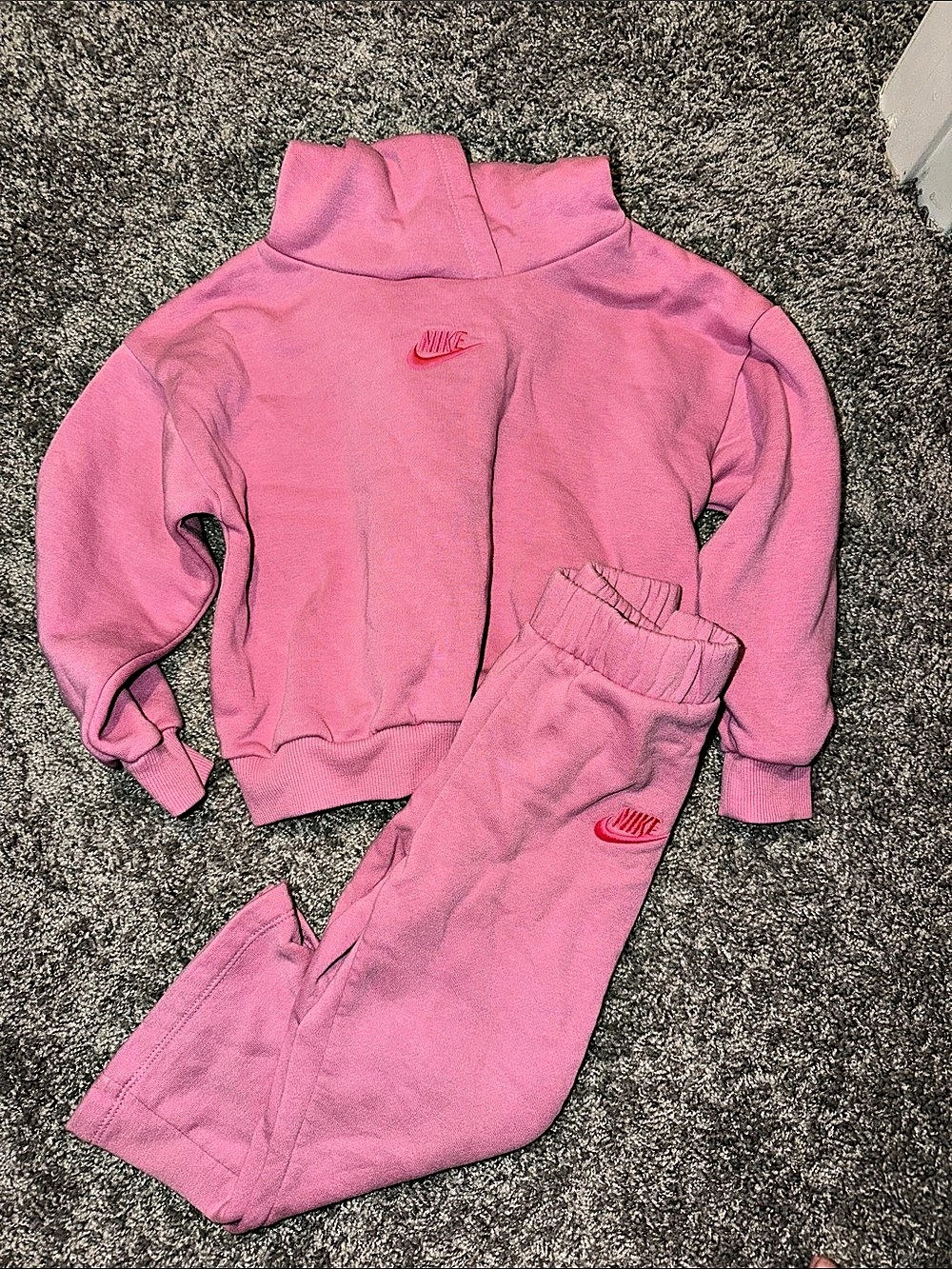 Nike Toddler Fleece Pullover Hoodie and Joggers Set Pink Girls 4T